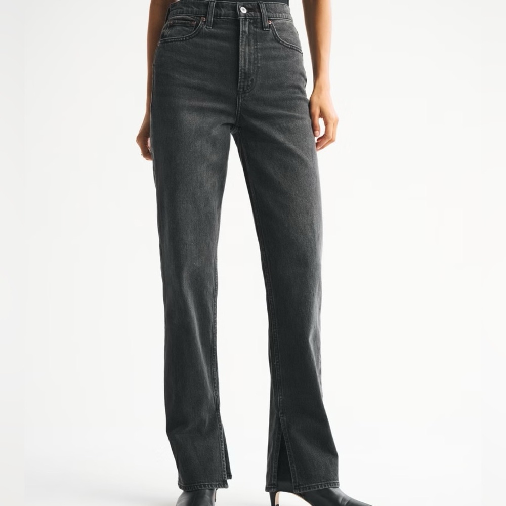 NWT Abercrombie and Fitch 90s Relaxed Fit Jeans